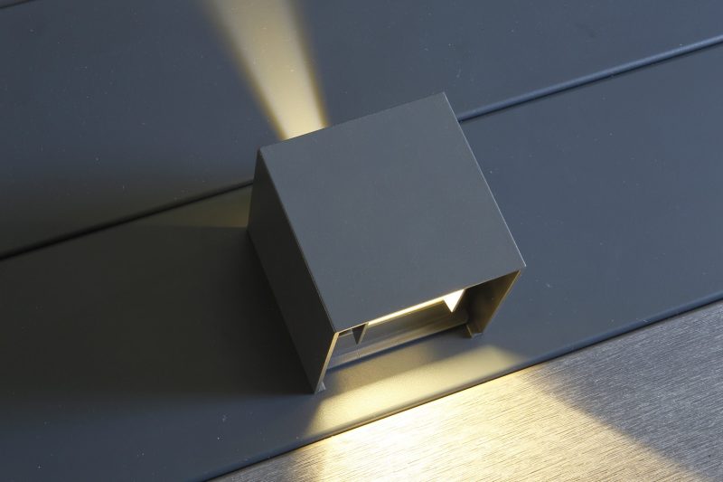 Spot Lakka LED 6w-220v 100x100x100mm