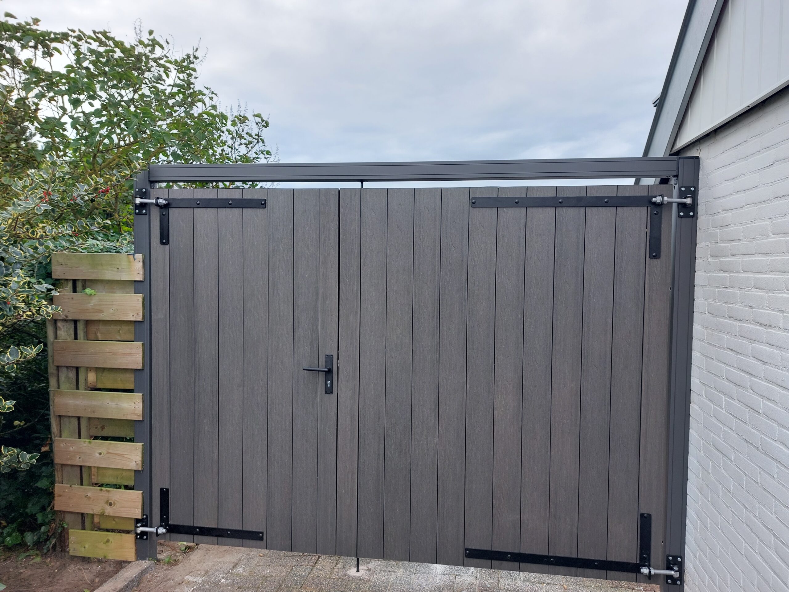 WPC Fiberdeck dubbele tuinpoort 300x200cm "maatwerk mogelijk" diverse kleuren