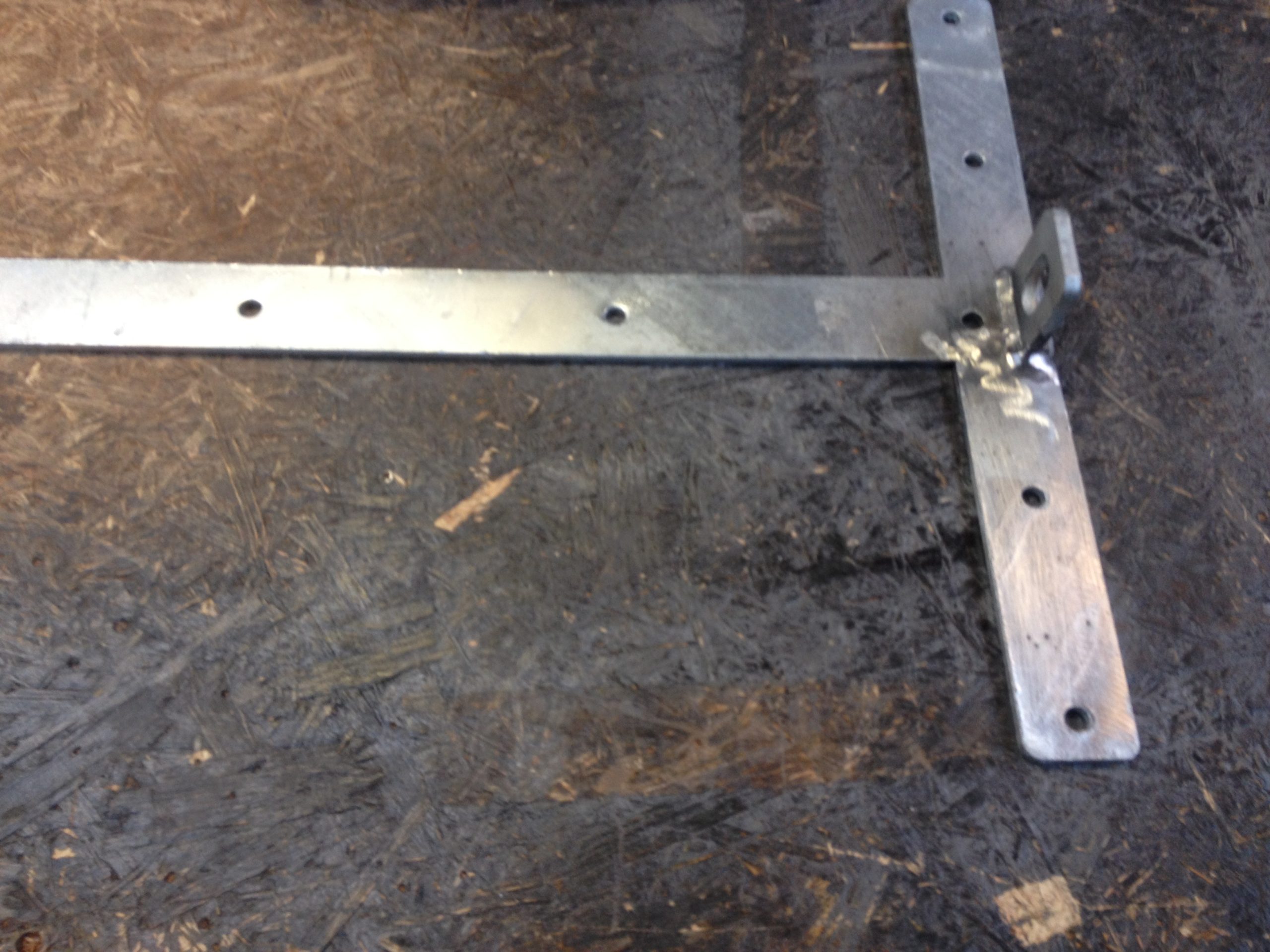 Verstelbaar poortbeslag vuurverzinkt T-vorm  Art. Lux 13c