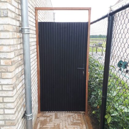 Tuindeur Triple profiel diverse kleuren en houtsoorten 100 t/m 150cm, hoogte 180cm "Horizontaal of verticaal"