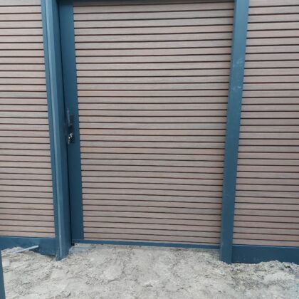 Schuifdeur WPC Fiberdeck Rhombus profiel hoogte maximaal 200cm compleet systeem incl. aluminium frame en afwerking!