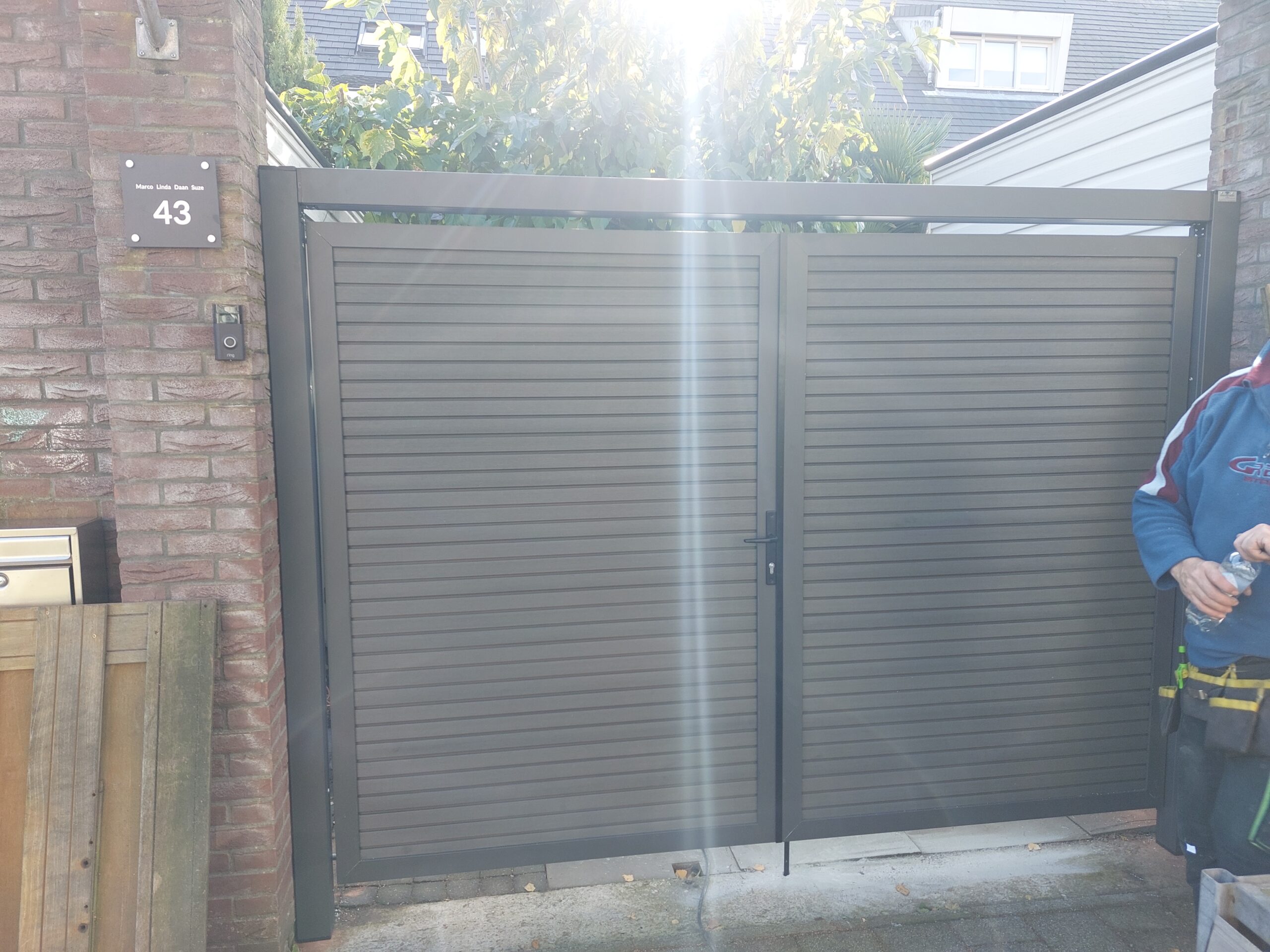 WPC dubbele tuindeur met aluminium omlijsting model Fiberdeck TRIPLE "Maatwerk" Breedte vanaf 200cm tot maar liefst 360cm