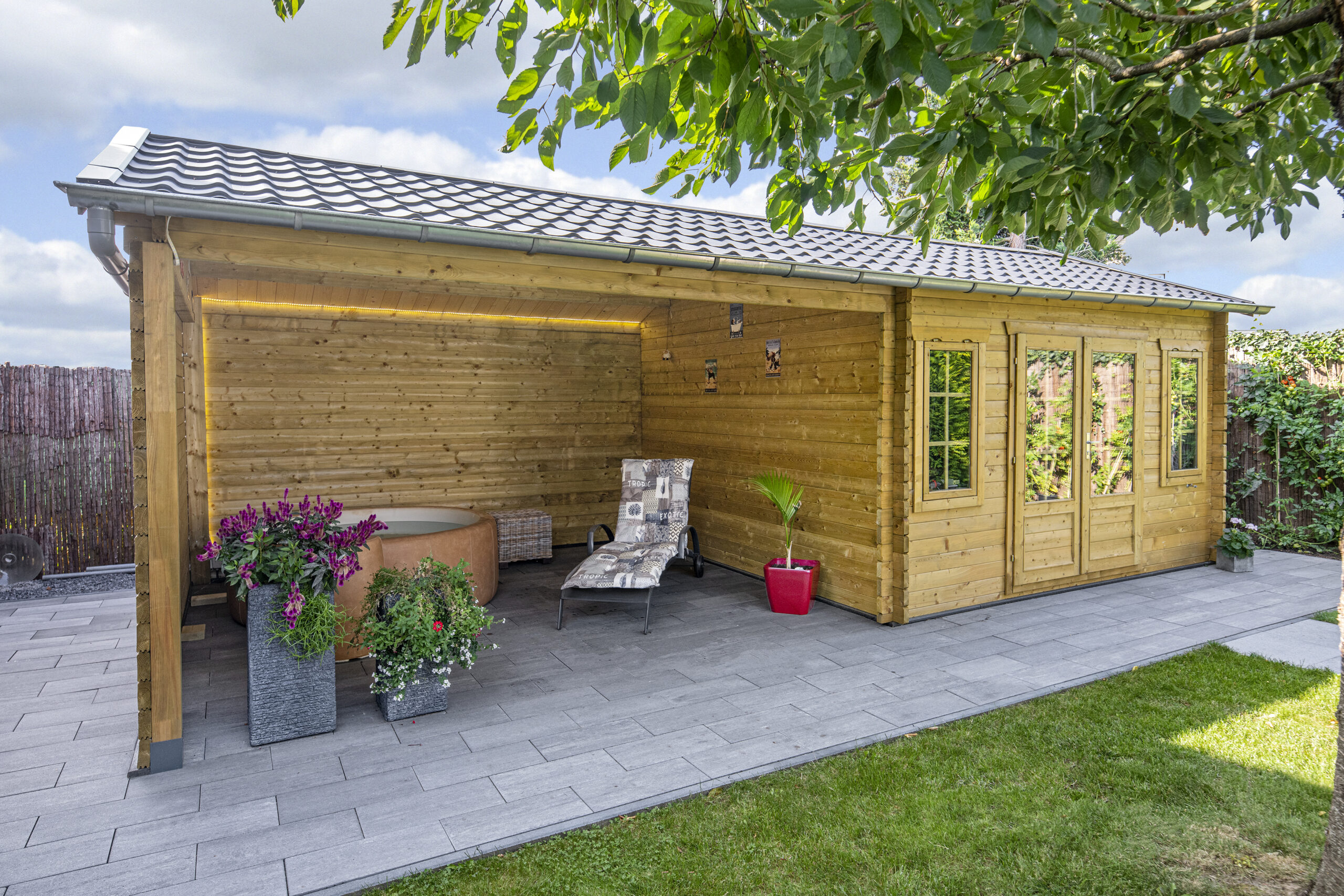 Blokhut - Tuinhuis Kwaspa | 44 mm | vuren groen geïmpregneerd