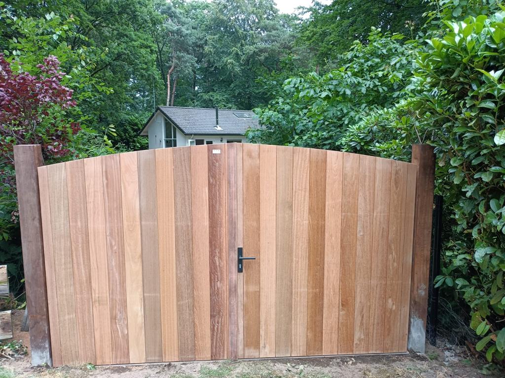 Dubbele Poort Bankirai Belmonte Robuust "STRAK"180cm hoogte "eigen productie" MAATWERK!! Breedte vanaf 200cm tot maar liefst 360cm