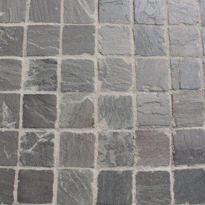 TB Greskei 14x14x5-7cm Metz Grijs.