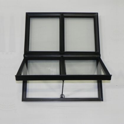 Stalen raam Zwarte structuurcoating 500x600mm (open)