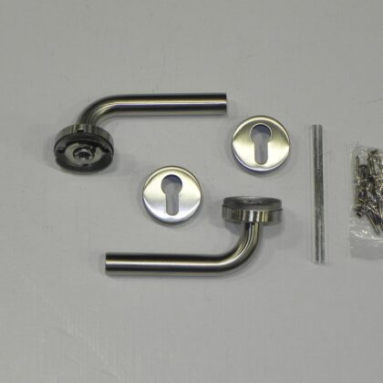 Deurkruk met rozetten RVS Gebogen model 1 (meerpunt)