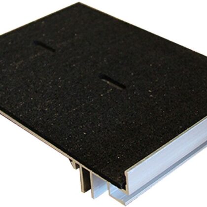 Randoplossing incl. rubberpad t.b.v. verstelbare tegeldrager (27 t-m 470mm)