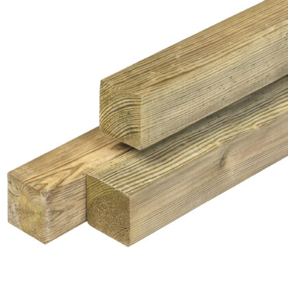 Grenen paal 6,8 x 6,8 x 400 cm, vers, groen geïmpregneerd, geschaafd, 4 ronde hoeken