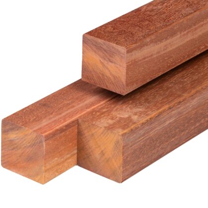 Angelim vermelho hardhout paal 6,5 x 6,5 x 400 cm geschaafd, ongepunt, 4 ronde hoeken